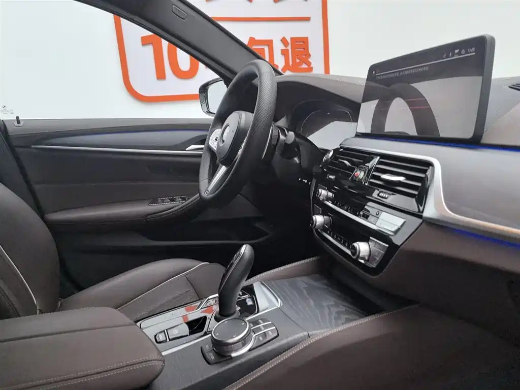 BMW 5 Series 2023 530Li Leading M Sport Package фото 22