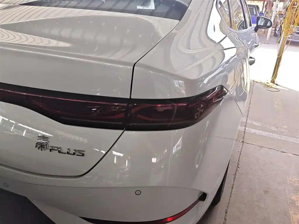 BYD Qin PLUS 2026 DM-i Smart Edition 128KM Progressive фото 8