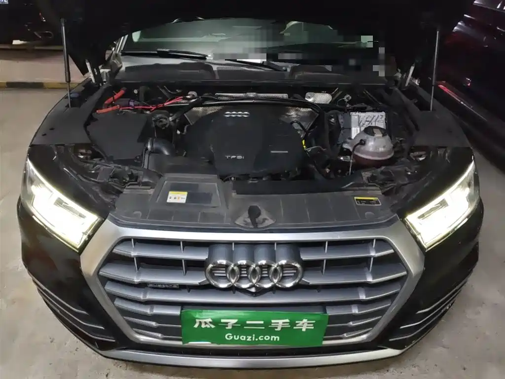 Audi Q5L 2020 Facelift 40 TFSI Honor Fashion фото 11