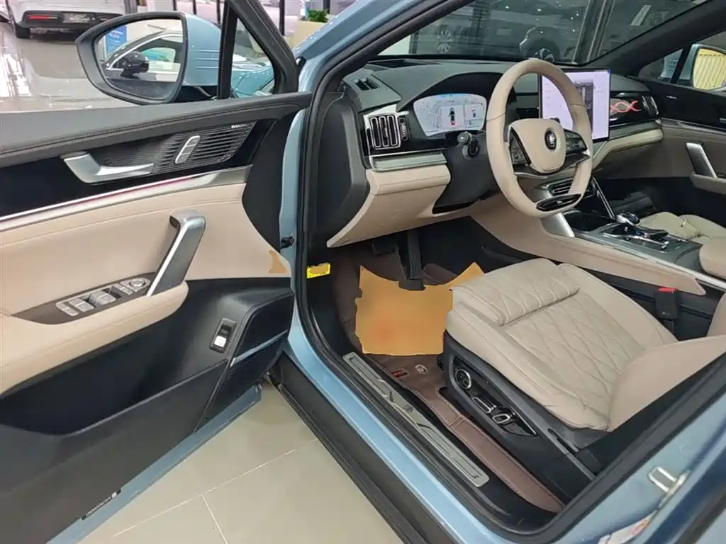 BYD Tang New Energy 2024 DM-p Champion Edition 215KM AWD Flagship фото 16