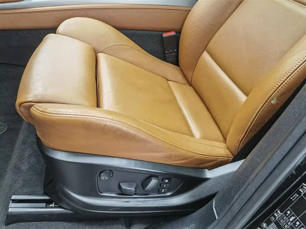 BMW X6 M 2010 X6 M фото 20