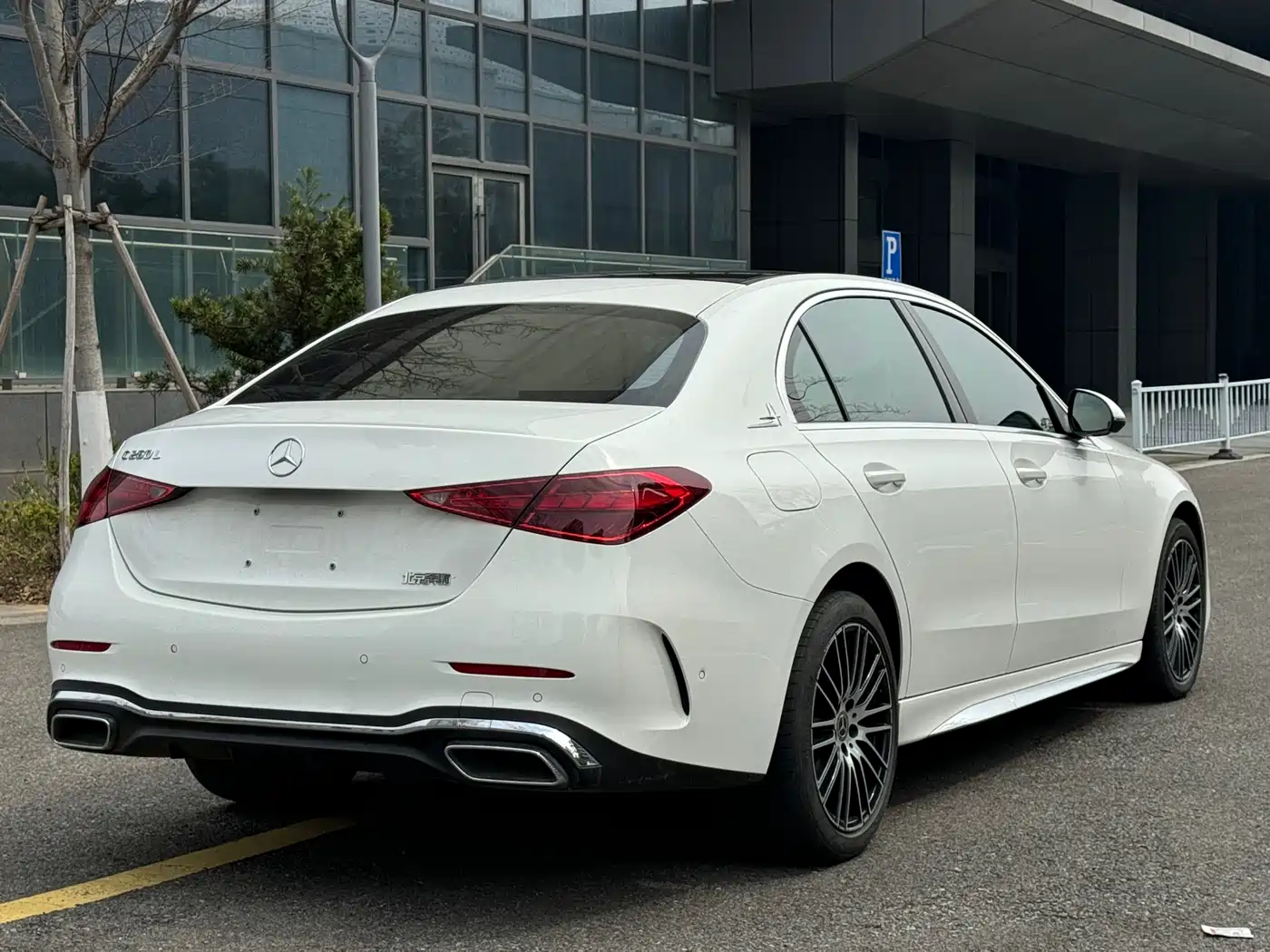 Mercedes-Benz C-Class 2023 C 260 L Night Edition Sport фото 14