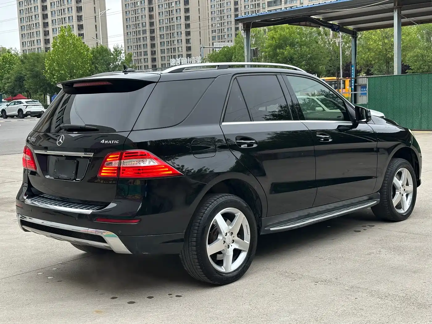 Mercedes-Benz M-Class 2012 Model ML 350 Luxury фото 6