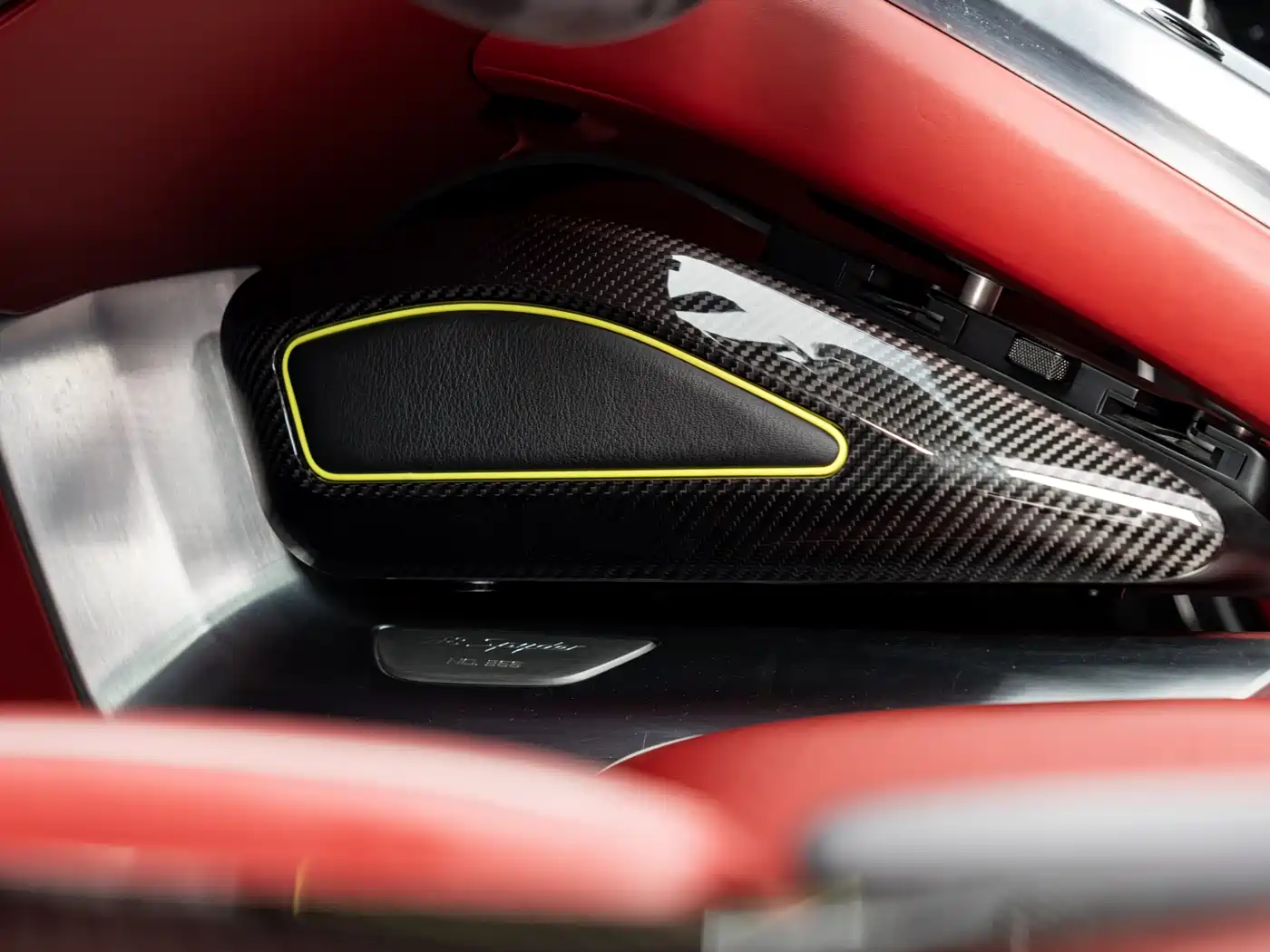 Porsche 918 Spyder 2014 4.6L фото 13