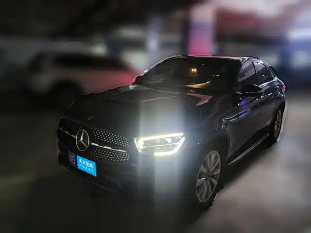 Mercedes-Benz GLC Coupe 2020 GLC 260 4MATIC Coupe SUV — фото 1