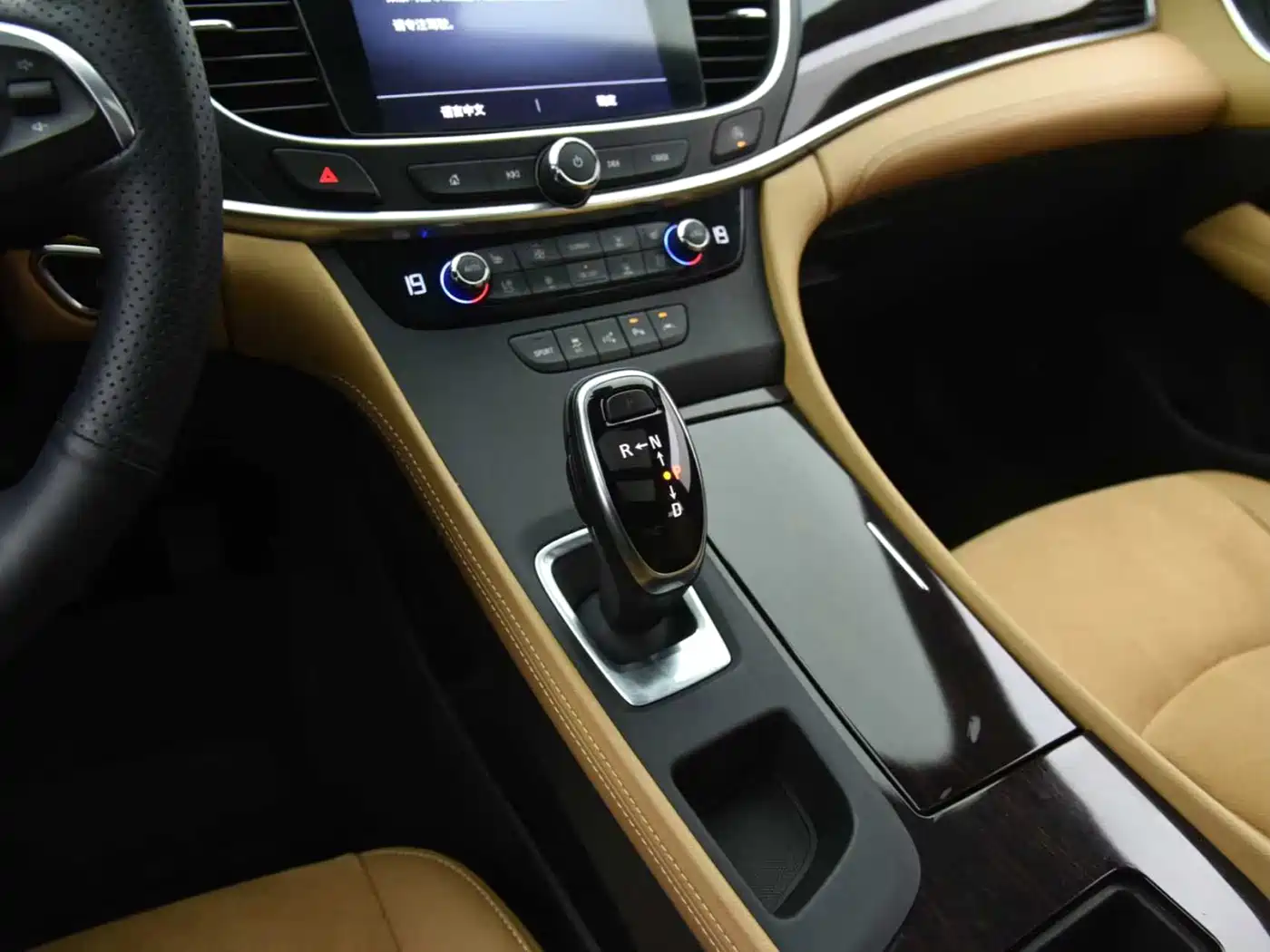 Buick LaCrosse 2021 652T Premium Edition фото 9