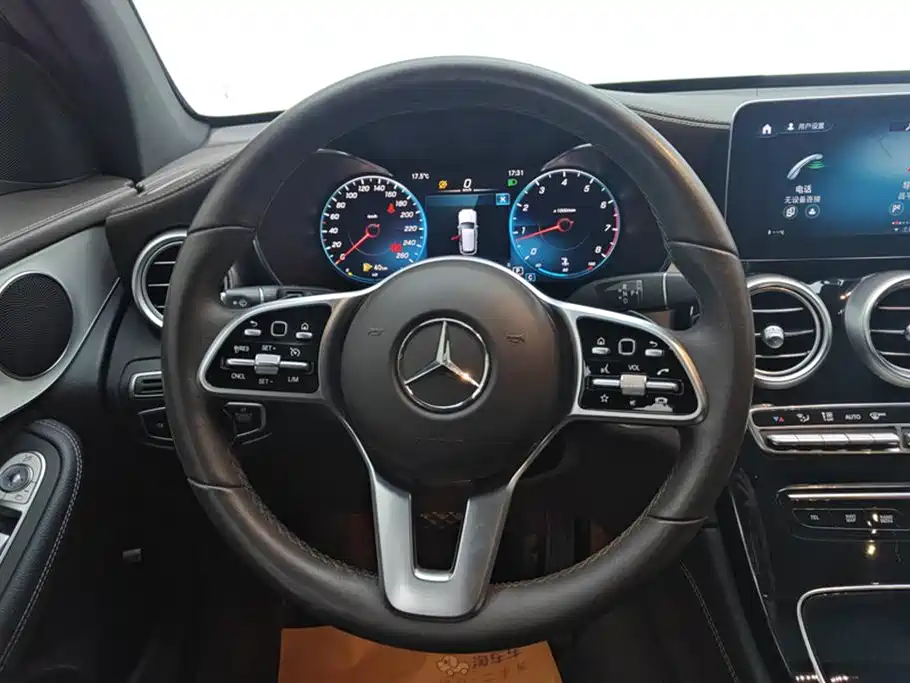 Mercedes-Benz GLC 2021 GLC 260 L 4MATIC Sporty фото 15