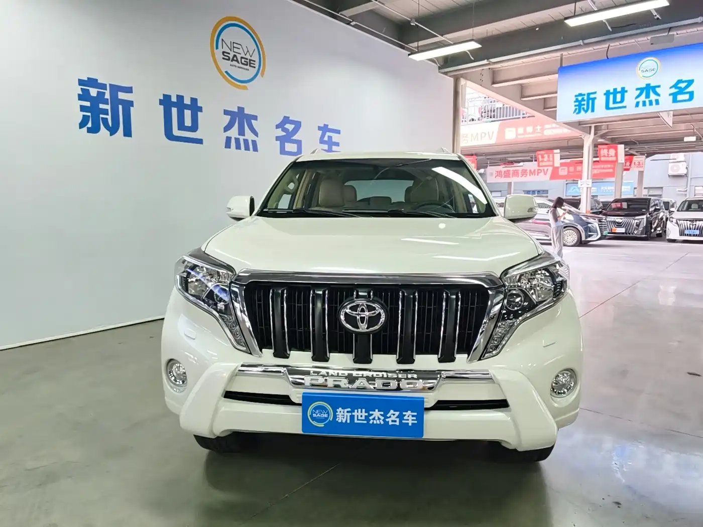 Toyota Prado (Import) 2014 2.7L Automatic Standard Edition фото 2