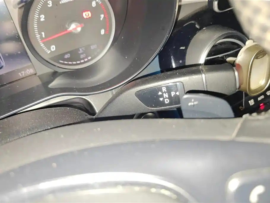 Mercedes-Benz GLC 2019 Model GLC 200 L 4MATIC фото 16