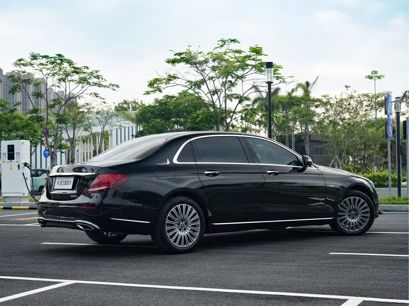 Mercedes-Benz E-Class 2020 Facelift E 300 L Exclusive фото 7
