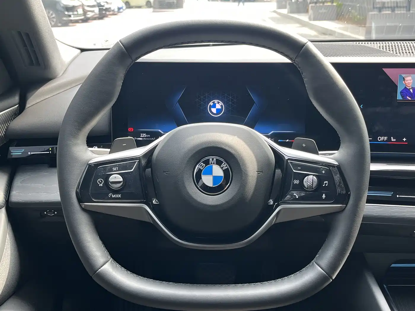 BMW 5 Series 2024 525Li M Sport Package фото 8