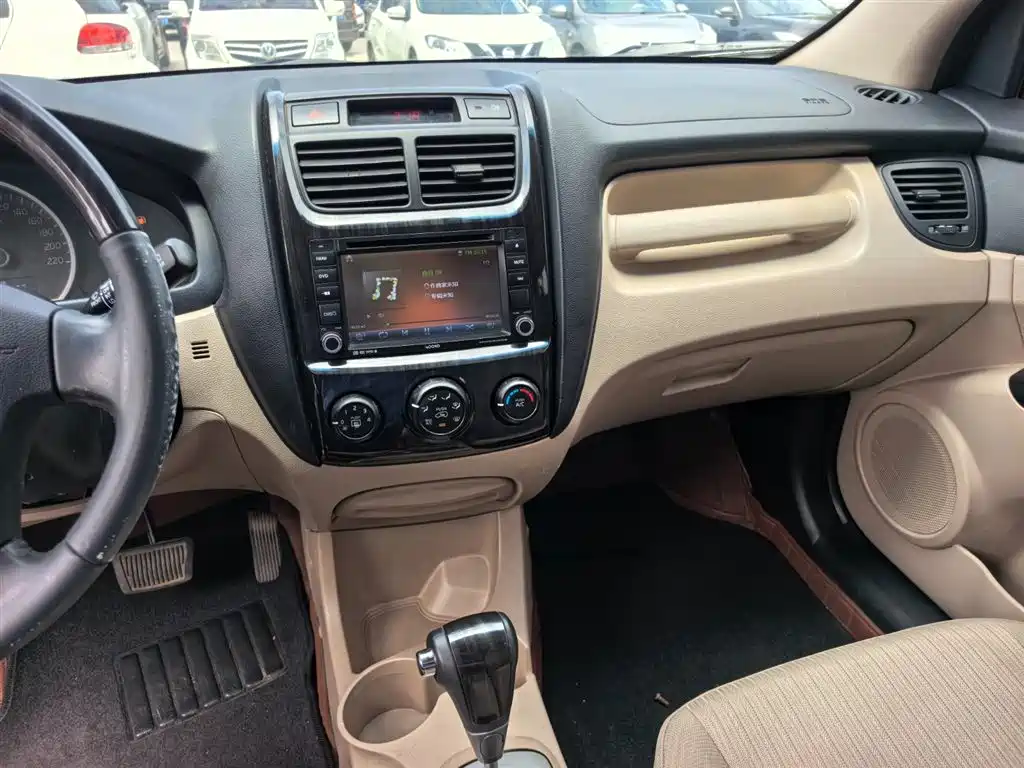 Kia Sportage 2013 2.0L Automatic 2WD GL фото 13