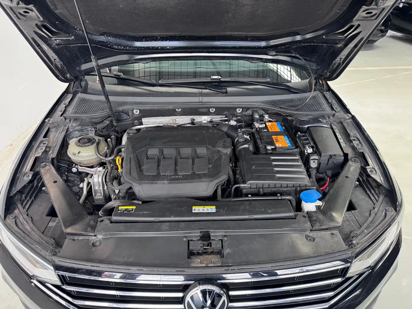 Volkswagen Magotan 2021 330TSI DSG 30th Anniversary Edition фото 10