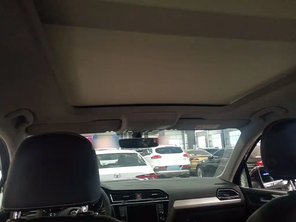 Volkswagen Tiguan L 2018 330TSI Automatic 2WD Flagship Edition фото 11