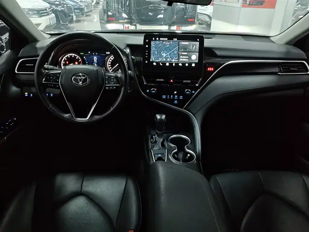 Toyota Camry 2021 2.0G Luxury Edition фото 10