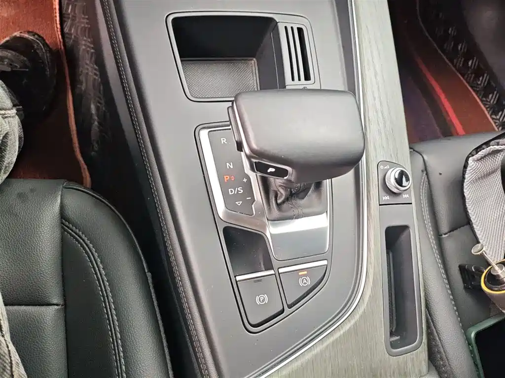 Audi A4L 2022 40 TFSI Luxury Elegance фото 13