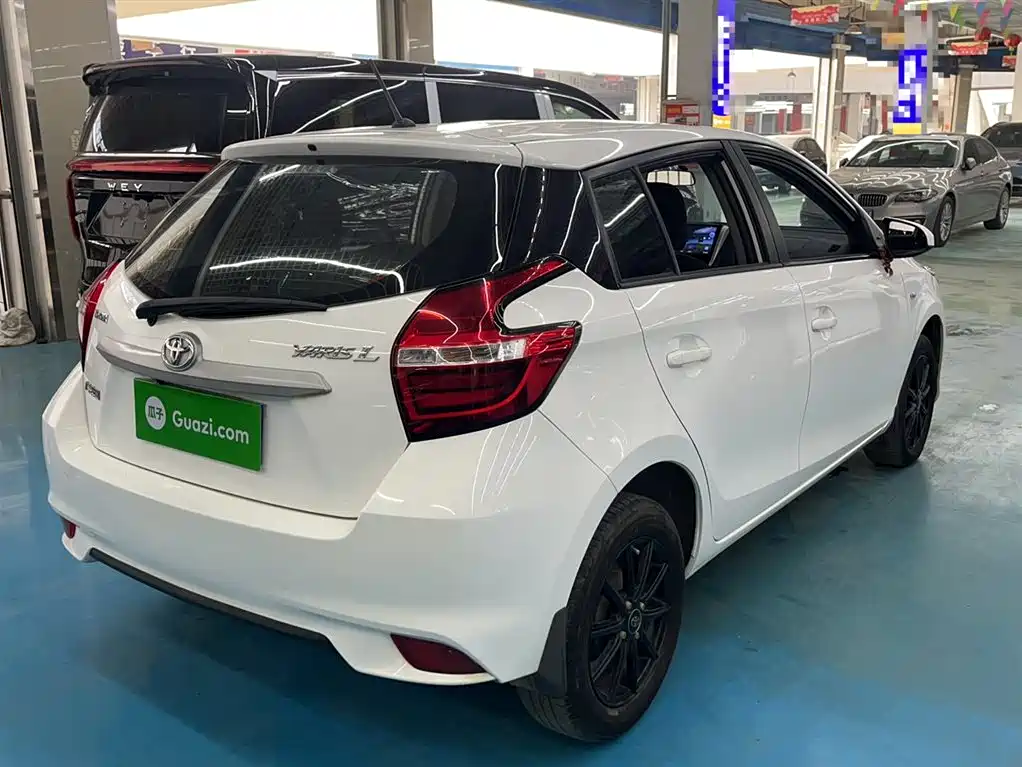 Toyota YARiS L Zhi Xuan 2016 Facelift 1.5E CVT Charming Edition фото 5