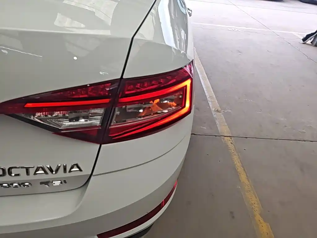 SKODA OCTAVIA