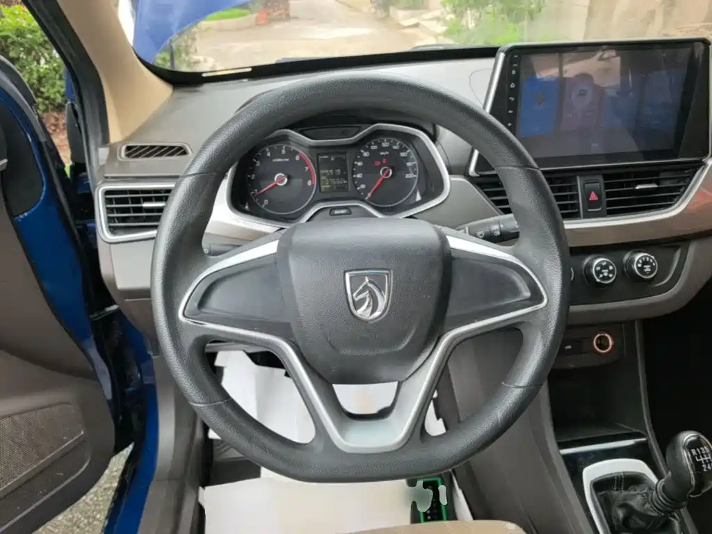 Baojun 310W 2018 2017 1.5L Manual Comfort China V