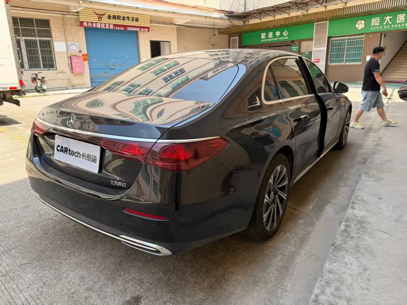 Mercedes-Benz E-Class 2024 Model E 300 L Luxury фото 3