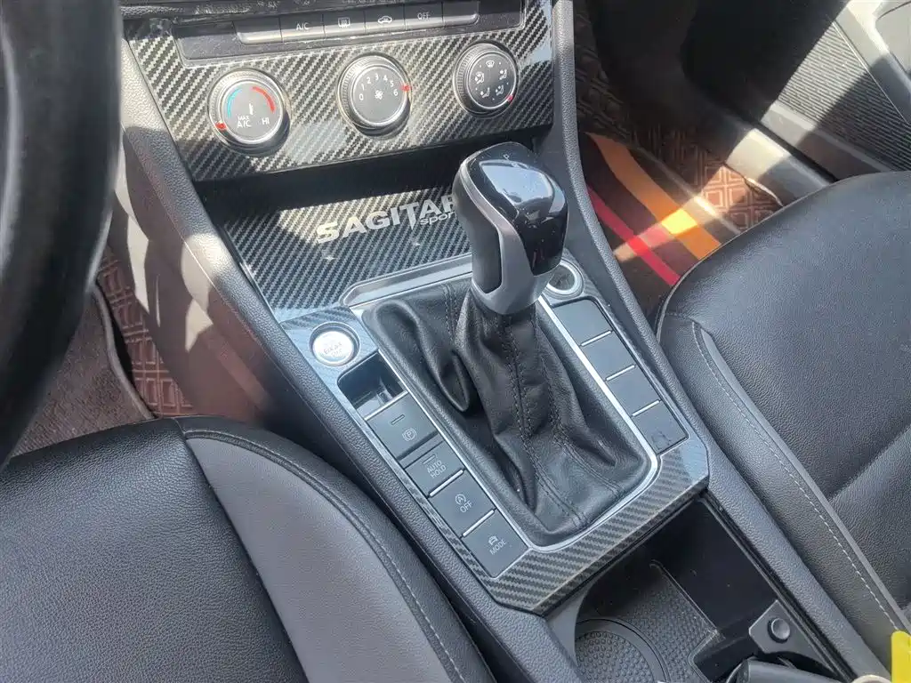 Volkswagen Sagitar 2021 280TSI DSG Comfort Smart Connect Edition фото 14
