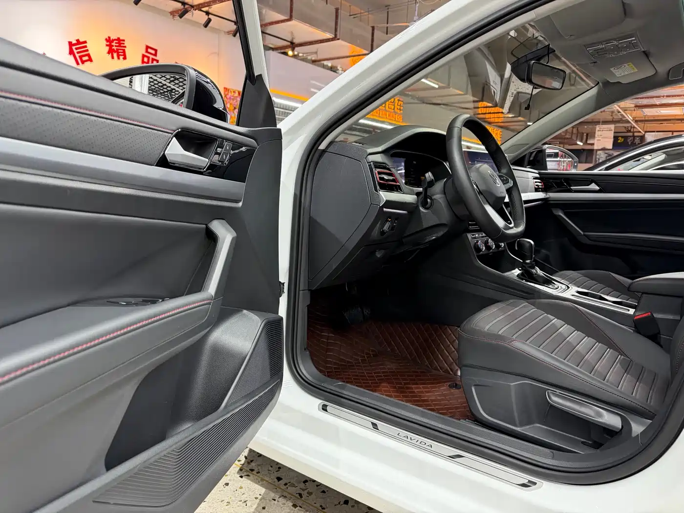 Volkswagen Lavida 2023 280TSI DSG Starlight Comfort Edition фото 15