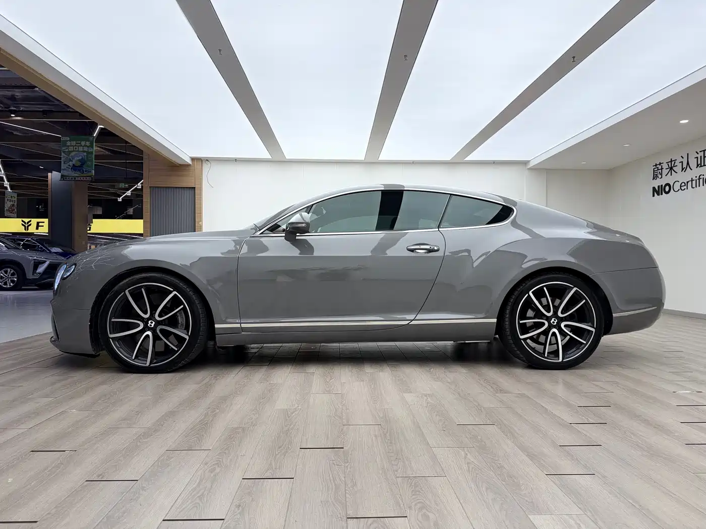 Bentley Continental 2010 Supersports 6.0 фото 4