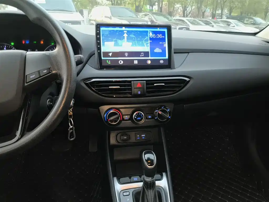 Hyundai Elantra 2018 1.6L Auto Joy GL (China V) фото 9