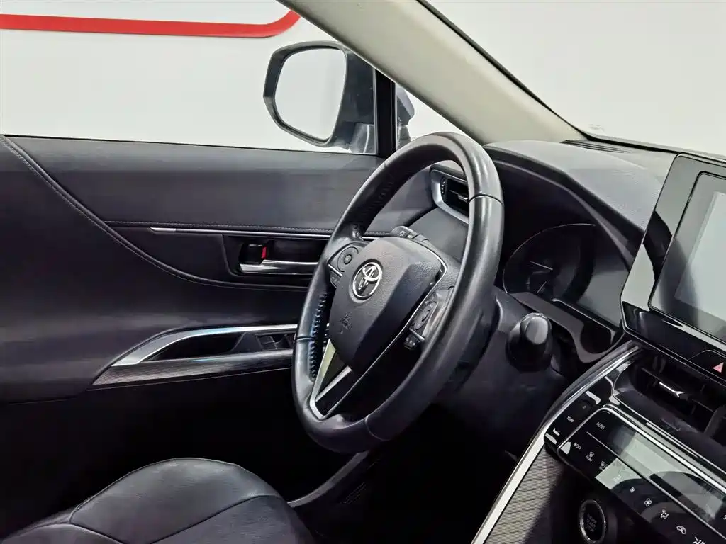 Toyota Lingfang HARRIER 2022 2.0L CVT 2WD Luxury Edition фото 22