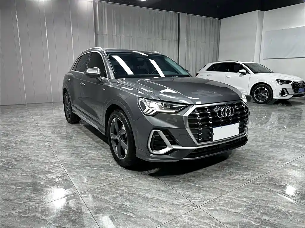 Audi Q3 2022 35 TFSI Fashion Dynamic фото 3