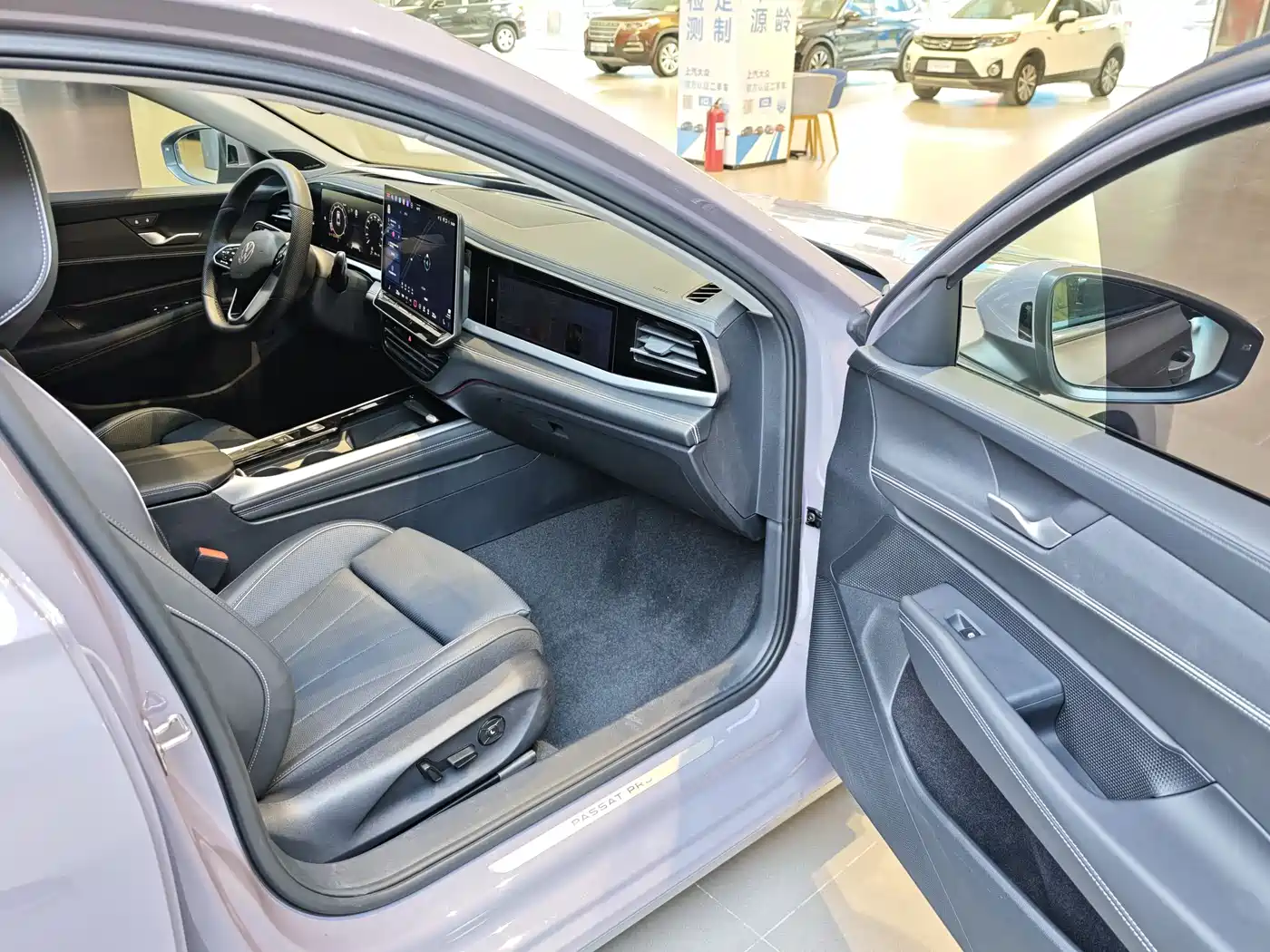 Volkswagen Passat 2025 Pro 380TSI Dragon Prestige Edition фото 7