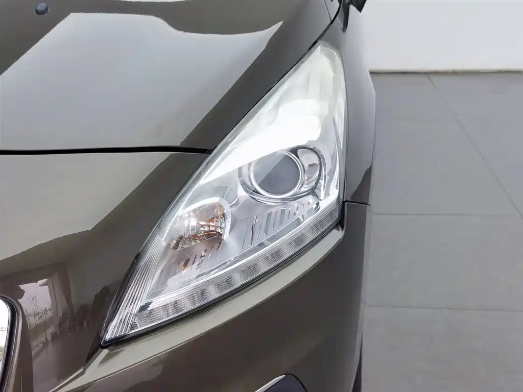 Peugeot 3008 2013 2.0L Automatic Trend Edition фото 7
