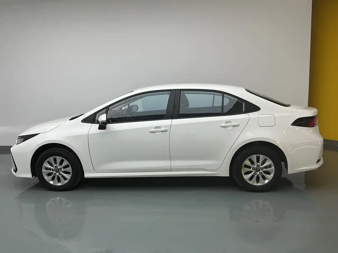 Toyota Corolla 2023 1.2T Pioneer Edition фото 12