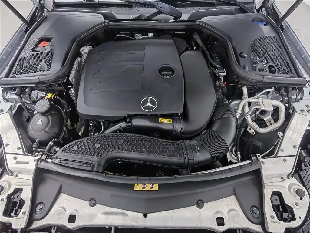 MERCEDES-BENZ E-CLASS (IMPORTED)