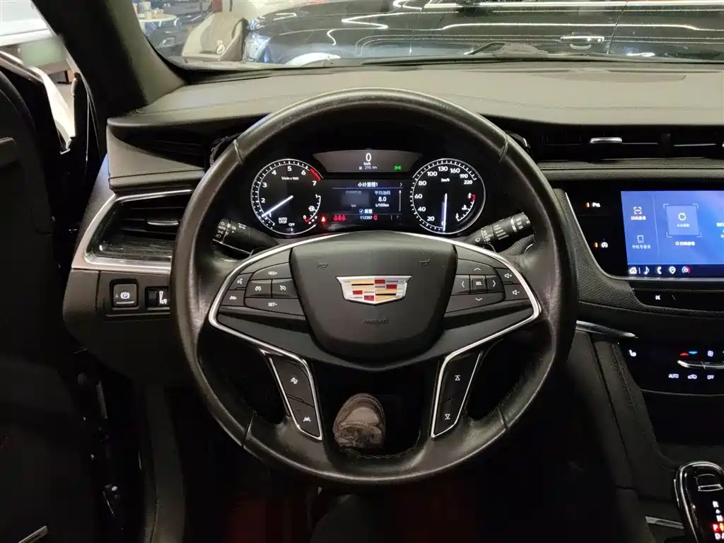 CADILLAC XT5