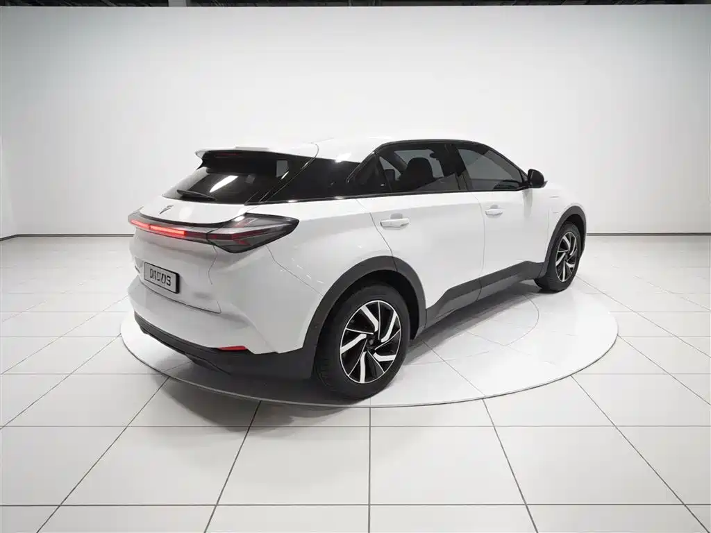 NEZHA AUTOMOBILE NEZHA U