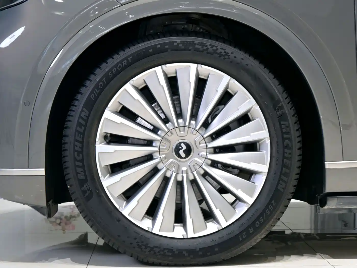 Ledao L90 2025 2025 2WD Base Model