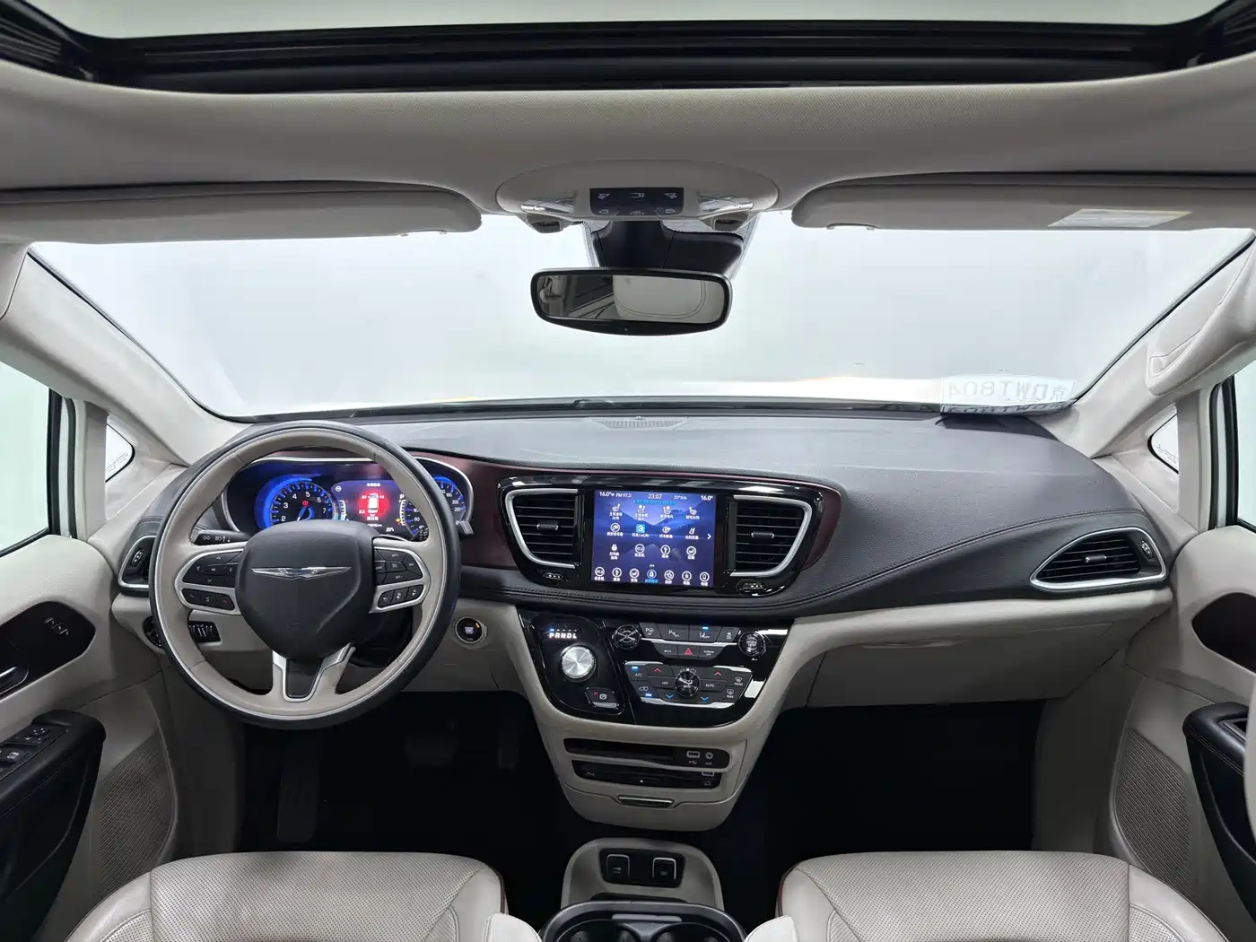 Chrysler Pacifica 2019 2017 3.6L Premium Edition