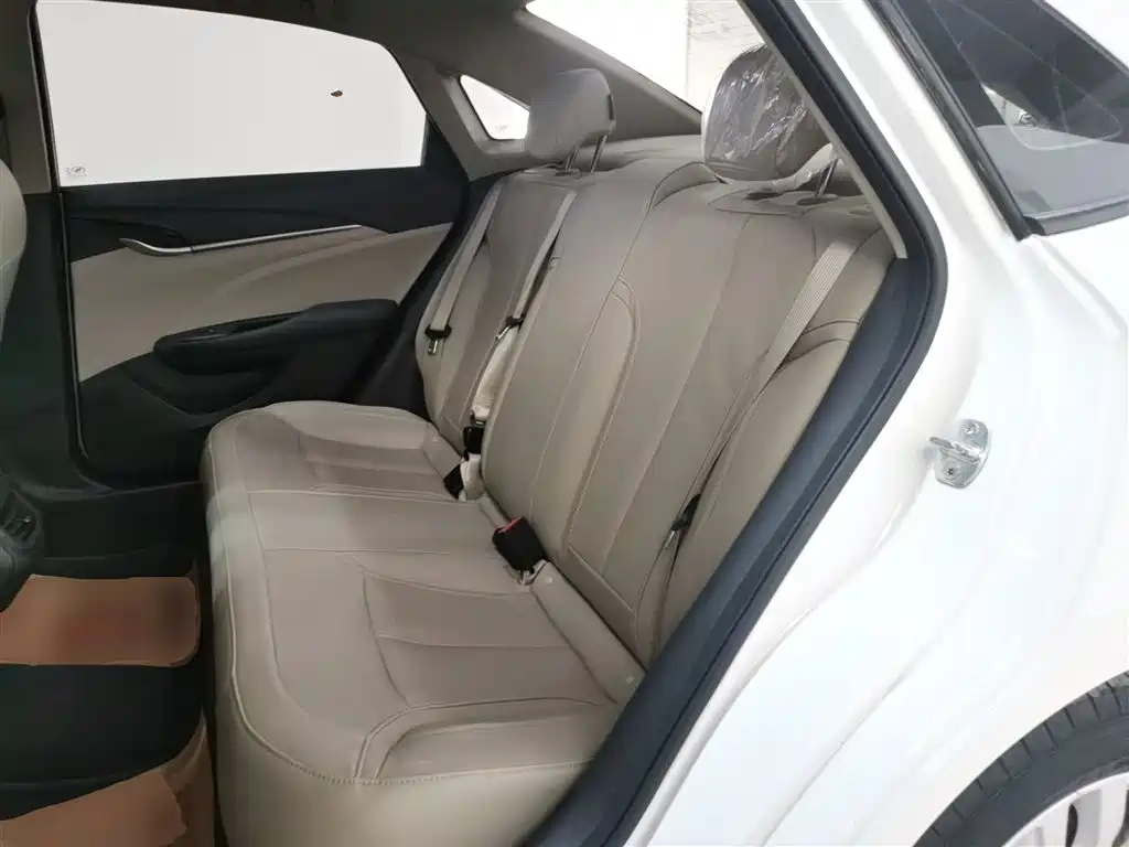 Buick Excelle 2018 15T Dual Clutch Elite (China V) фото 13