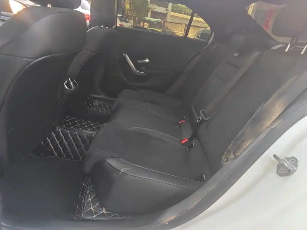 Фото 17 - Mercedes-Benz A-Class