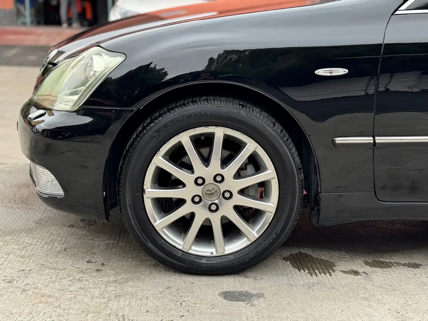 Фото 17 - Toyota Crown