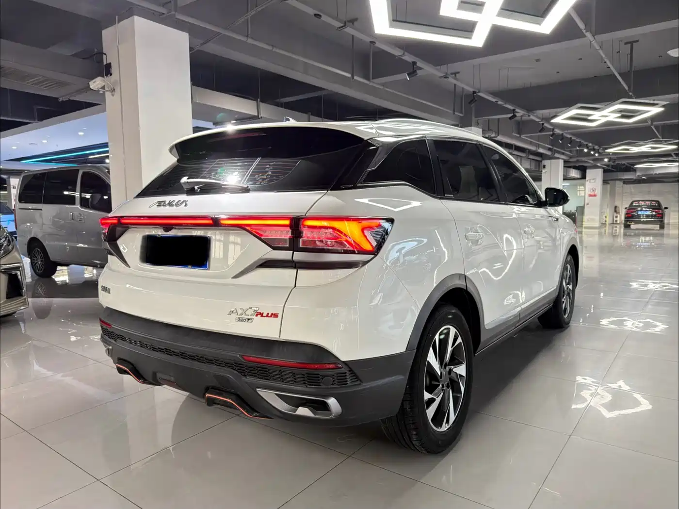 DONGFENG AX7