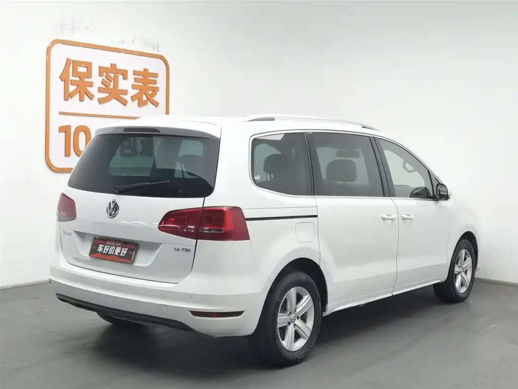 Volkswagen Sharan 2013 1.8TSI Comfort фото 2