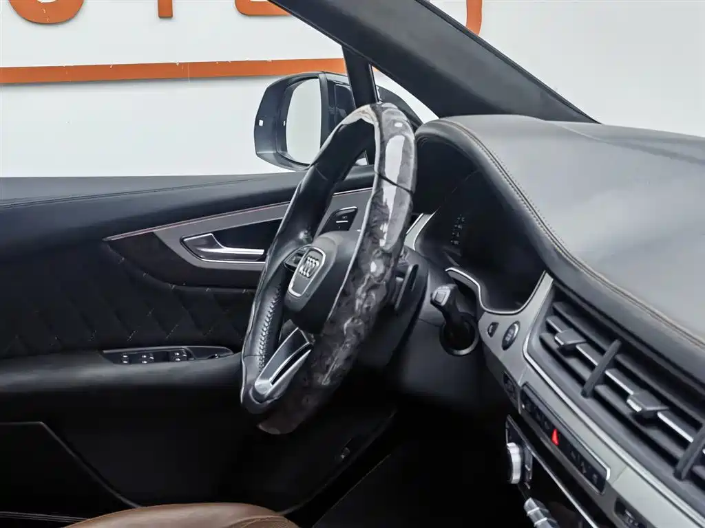 Audi Q7 2019 55 TFSI S line Sport фото 22