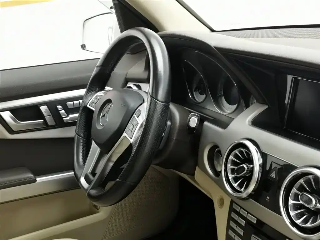 Mercedes-Benz GLK-Class 2015 GLK 300 4MATIC Fashion Ultimate Edition фото 22