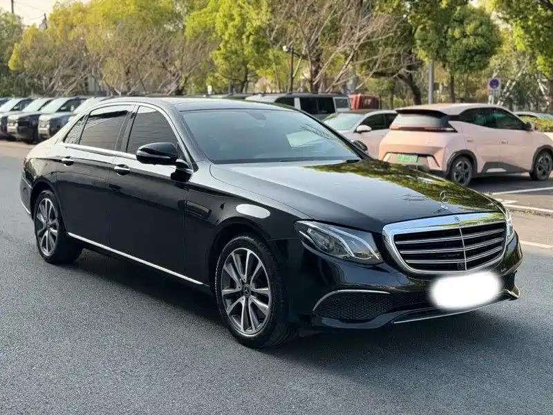 Mercedes-Benz E-Class 2018 E 300 L Luxury фото 3