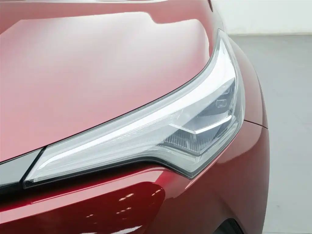 Toyota IZOA 2020 2.0L Yi Chi Edition фото 7