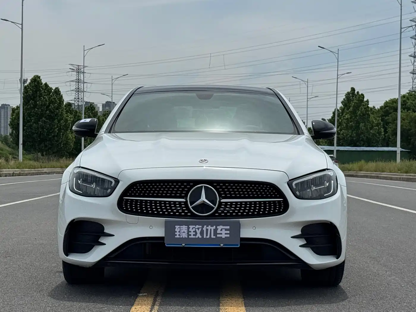 MERCEDES-BENZ E-CLASS (IMPORTED)