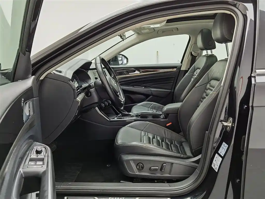 Volkswagen Passat 2019 330TSI Elite Version China VI фото 10