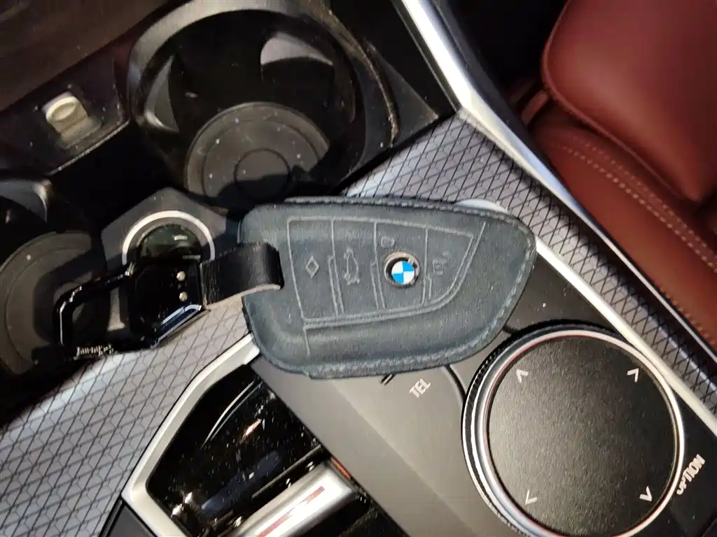 BMW 3 Series 2024 325i M Sport Shadowline Package фото 9